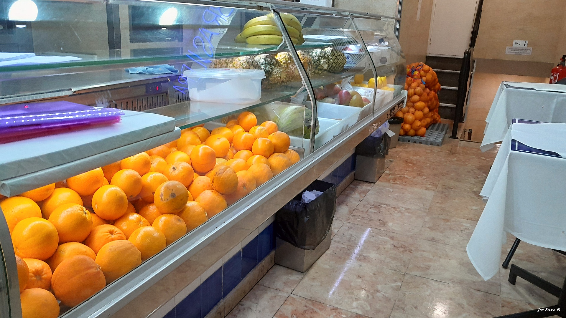 Fresh orange Casa Brasileiran Lisbon